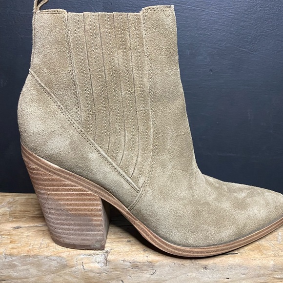 Marc Fisher Women's Carves Stacked Heel Bootie - Picture 1 of 6